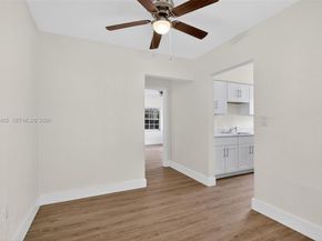 280 NW 34th St, Miami FL 33127