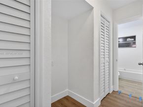 280 NW 34th St, Miami FL 33127