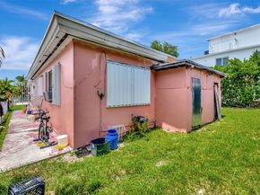 280 NW 34th St, Miami FL 33127