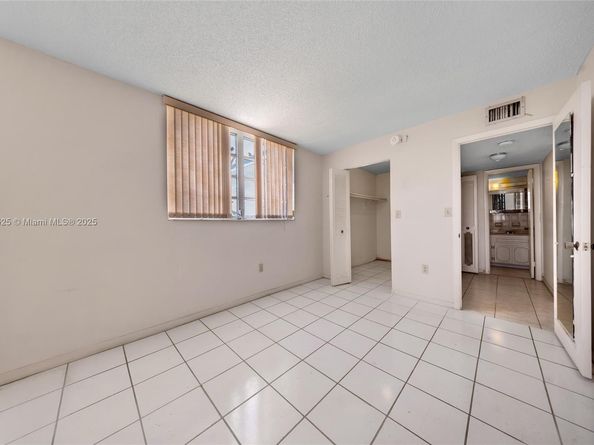 7921 Byron Ave 407, Miami Beach FL 33141