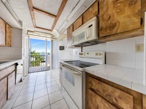 7921 Byron Ave 407, Miami Beach FL 33141