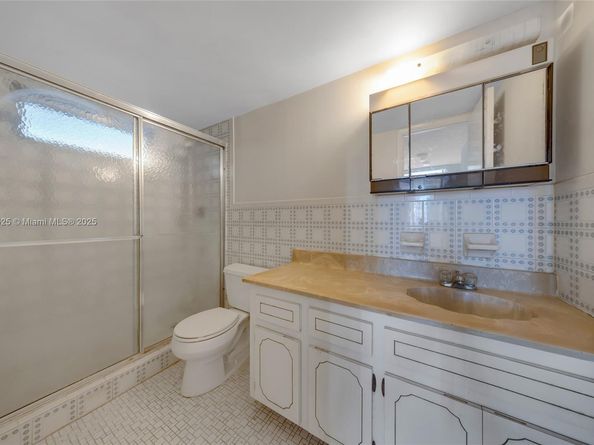 7921 Byron Ave 407, Miami Beach FL 33141
