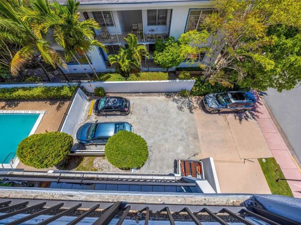 7921 Byron Ave 407, Miami Beach FL 33141