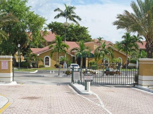 9055 Wiles Rd 103, Coral Springs FL 33067