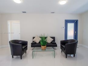 2727 Calusa St, Miami FL 33133