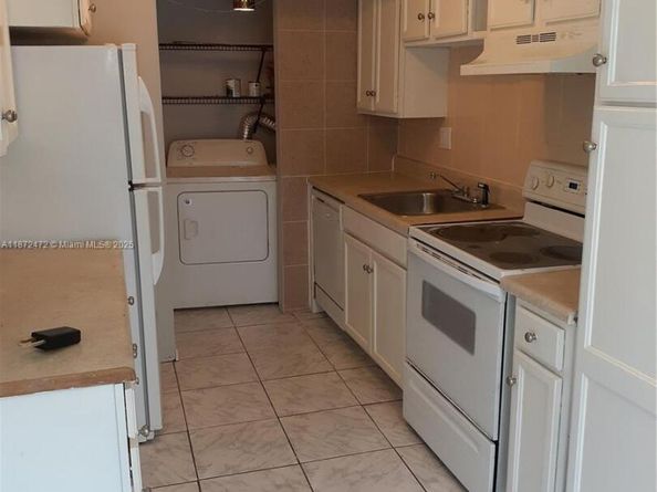 5842 NW 21st St 42B, Lauderhill FL 33313