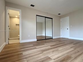 12104 SW 110th St Cir S, Miami FL 33186