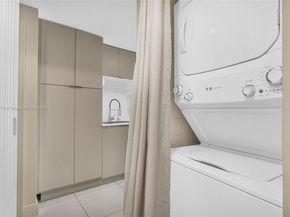 1750 N Bayshore Dr 3708, Miami FL 33132