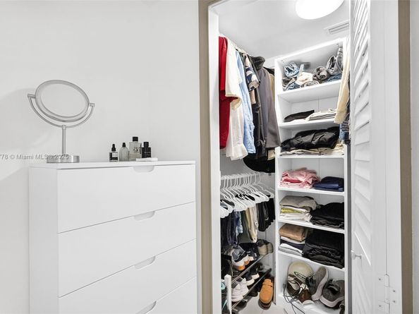 1750 N Bayshore Dr 3708, Miami FL 33132