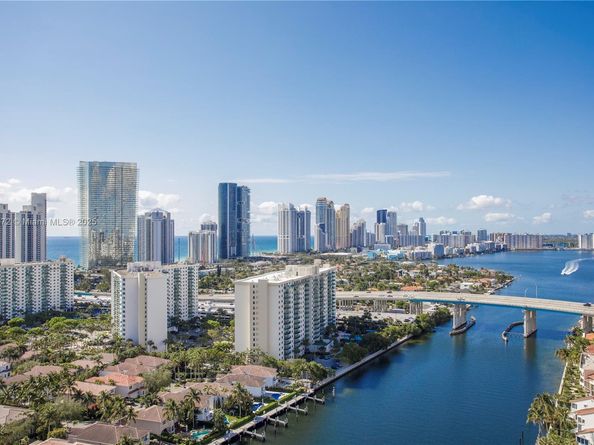 19667 Turnberry Way 27K, Aventura FL 33180