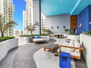 1300 Brickell Bay Dr 3302, Miami FL 33131