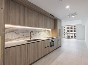 77 SE 5th St 2701, Miami FL 33131