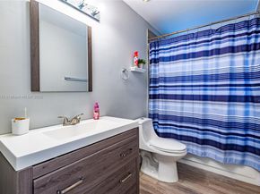 216 NW 118th Dr, Coral Springs FL 33071