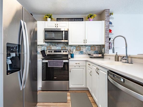 216 NW 118th Dr, Coral Springs FL 33071