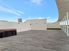 6620 Indian Creek Dr PH711, Miami Beach FL 33141
