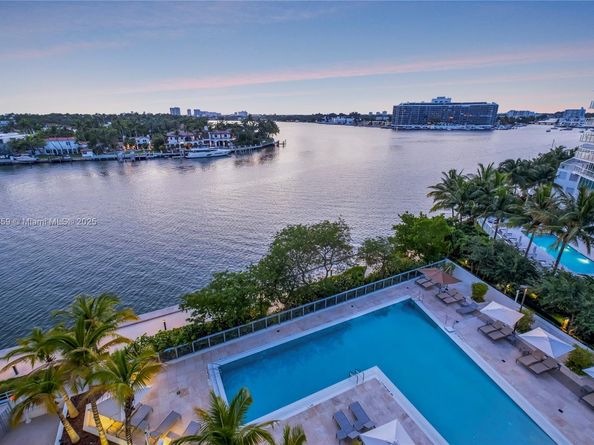 6620 Indian Creek Dr PH711, Miami Beach FL 33141