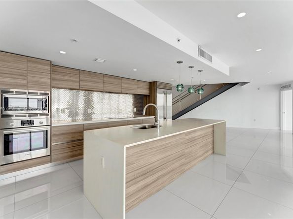 6620 Indian Creek Dr PH711, Miami Beach FL 33141