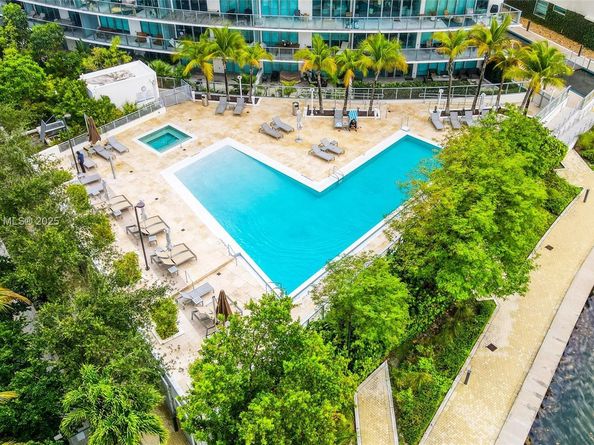 6620 Indian Creek Dr PH711, Miami Beach FL 33141