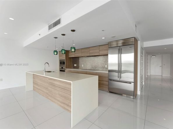 6620 Indian Creek Dr PH711, Miami Beach FL 33141