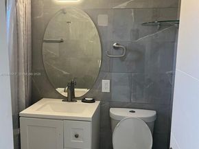 2160 BayDr 211, Miami Beach FL 33141