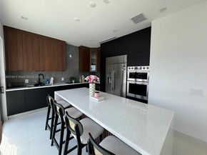 10960 SW 42nd Ter, Miami FL 33165