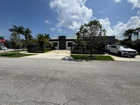 10960 SW 42nd Ter, Miami FL 33165