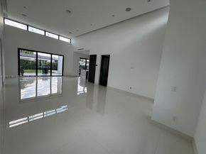 10960 SW 42nd Ter, Miami FL 33165
