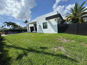 10960 SW 42nd Ter, Miami FL 33165