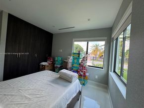 10960 SW 42nd Ter, Miami FL 33165