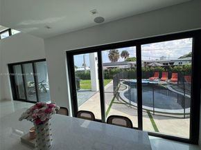 10960 SW 42nd Ter, Miami FL 33165