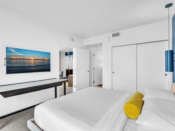 17315 Collins Ave 1106, Sunny Isles Beach FL 33160