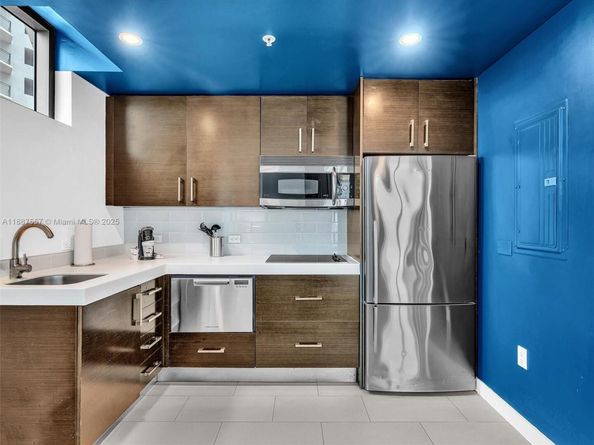 17315 Collins Ave 1106, Sunny Isles Beach FL 33160