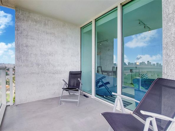1871 NW S River Dr 1407, Miami FL 33125