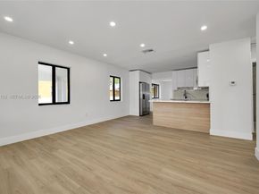 1385 NW 28th St, Miami FL 33142