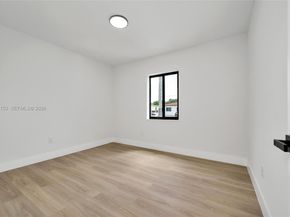 1385 NW 28th St, Miami FL 33142