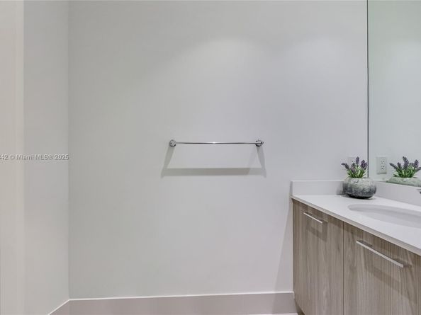501 NE 31st St 2007, Miami FL 33137