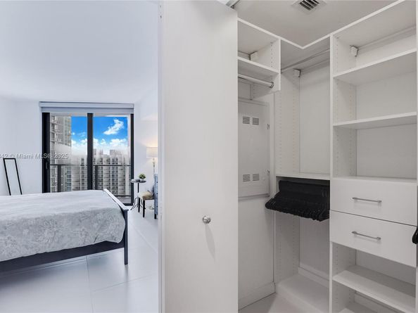 501 NE 31st St 2007, Miami FL 33137