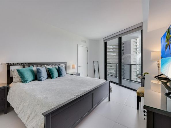 501 NE 31st St 2007, Miami FL 33137