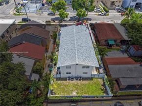 1621 NW 16th St, Miami FL 33125