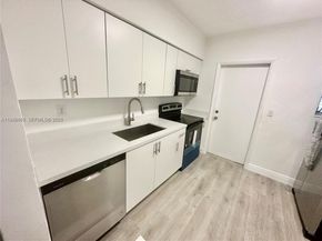 1533 NW 53rd St, Miami FL 33142