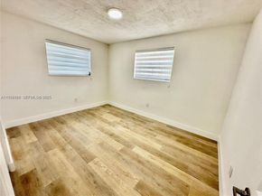 1533 NW 53rd St, Miami FL 33142