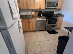 961 NW 45th St 7, Deerfield Beach FL 33064