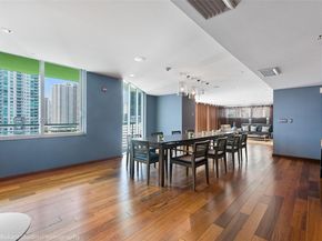 325 S Biscayne Blvd 621, Miami FL 33131