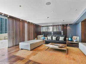 325 S Biscayne Blvd 621, Miami FL 33131