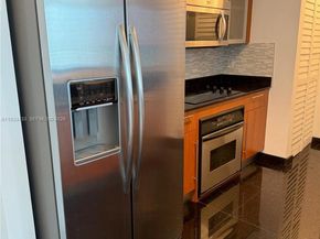 325 S Biscayne Blvd 621, Miami FL 33131