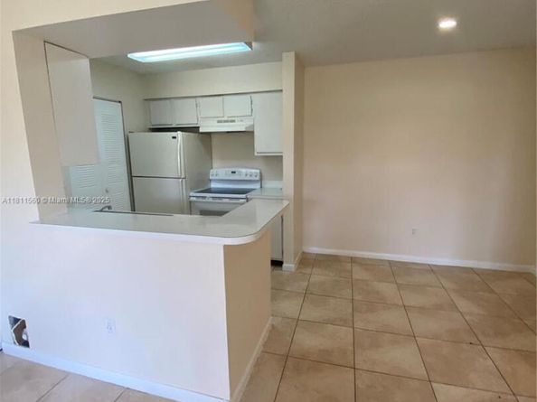 1247 SW 46th Ave 1303, Pompano Beach FL 33069