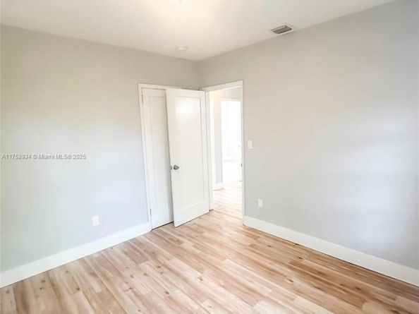 14801 Lincoln Blvd, Miami FL 33176
