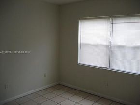 15328 SW 72 St 814, Miami FL 33193