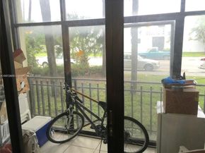 650 NE 149th St 110A, Miami FL 33161