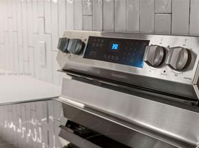 1880 NE 180th St, North Miami Beach FL 33162